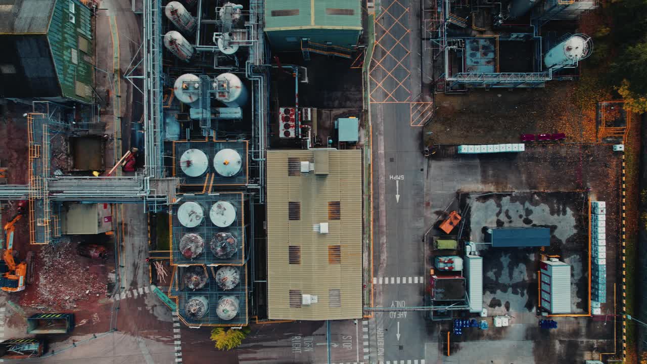 кадры промышленного предприятия