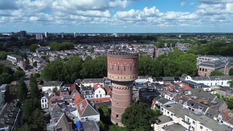 vista 360 de una torre de agua en utrecht en los países bajos