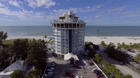 video de drones 4k de hermosos resorts del golfo de méxico en st