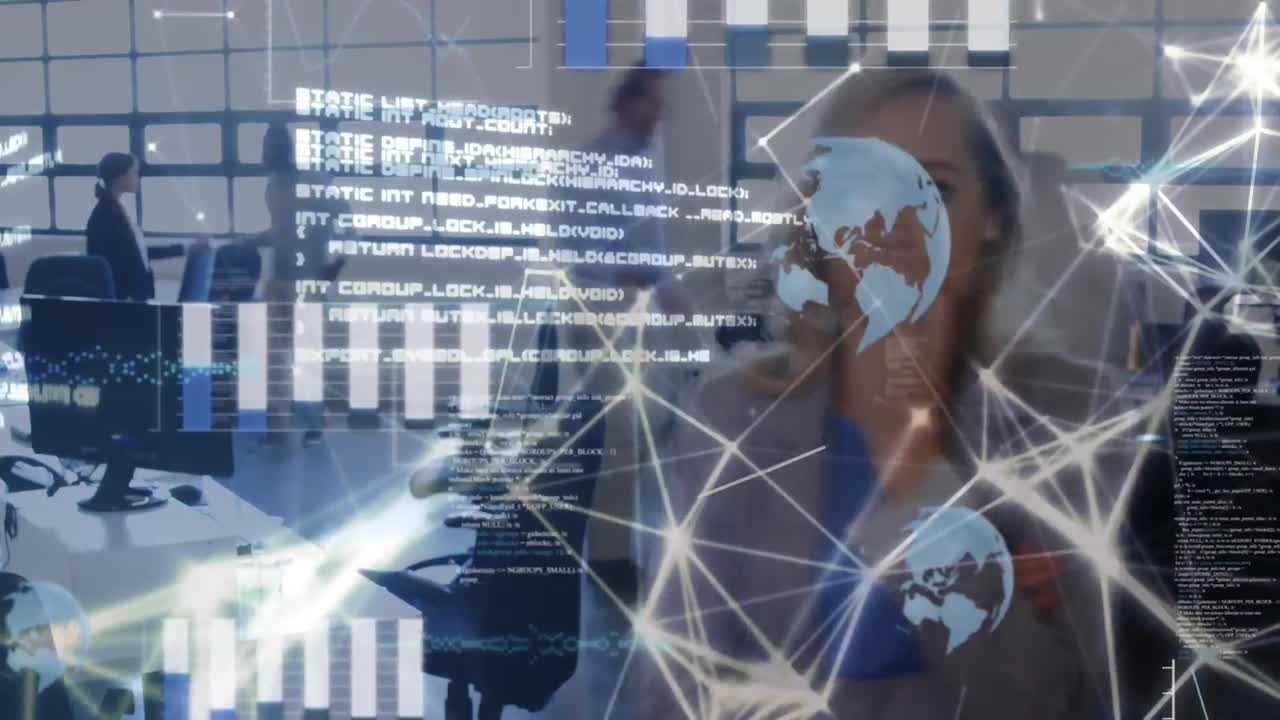 red de conexiones y procesamiento de datos contra una mujer caucásica que habla por teléfono inteligente en la oficina