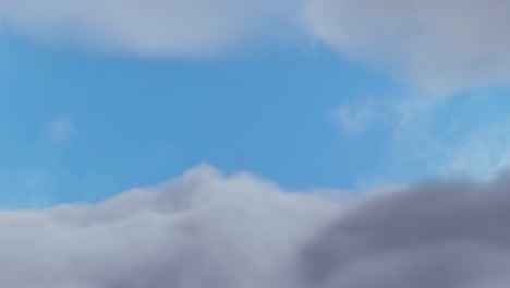 volando a través de las masas de nubes cumulus fondo animación 3d