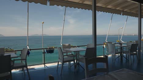 Hermosa-Cafetería-De-Lujo-Con-Vistas-Al-Mar-Mediterráneo-En-Albania