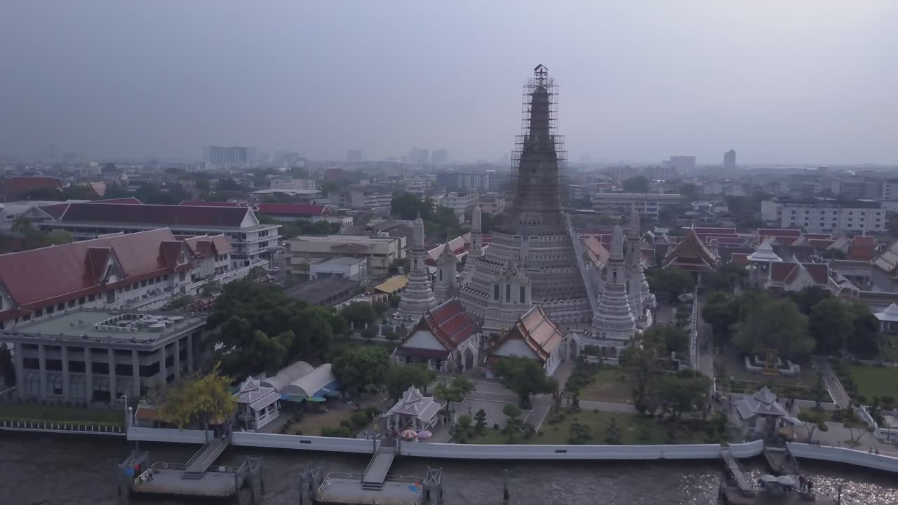 wat arunchawararam ratchawaramahawihan vista desde el aire