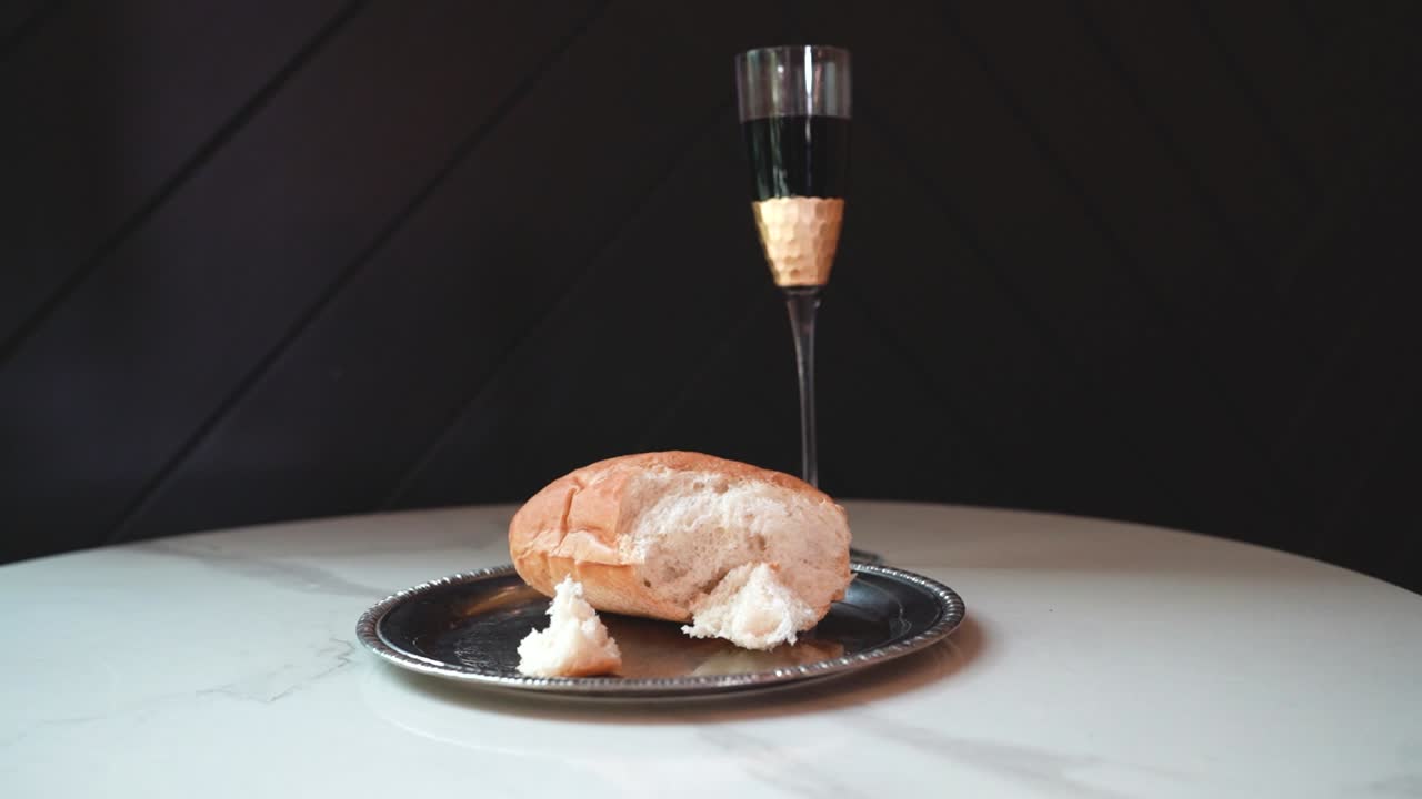 성찬 을 위한  과 포도주