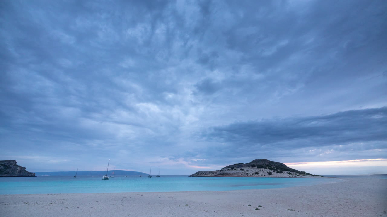 시모스 해변, 엘라포니소스, 그리스