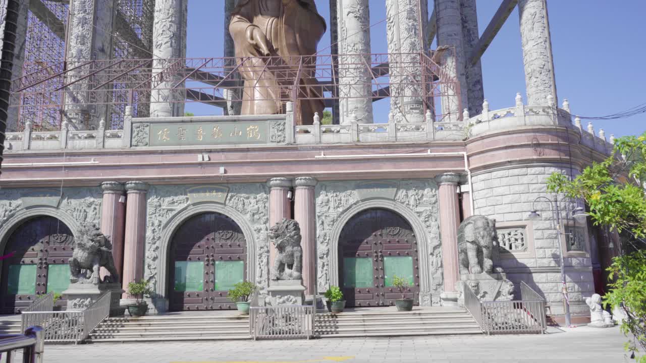 Statue Of Guanyin The Goddess Of Mercy In Kek Lok Si Temple In Malaysia - tilted wide shot