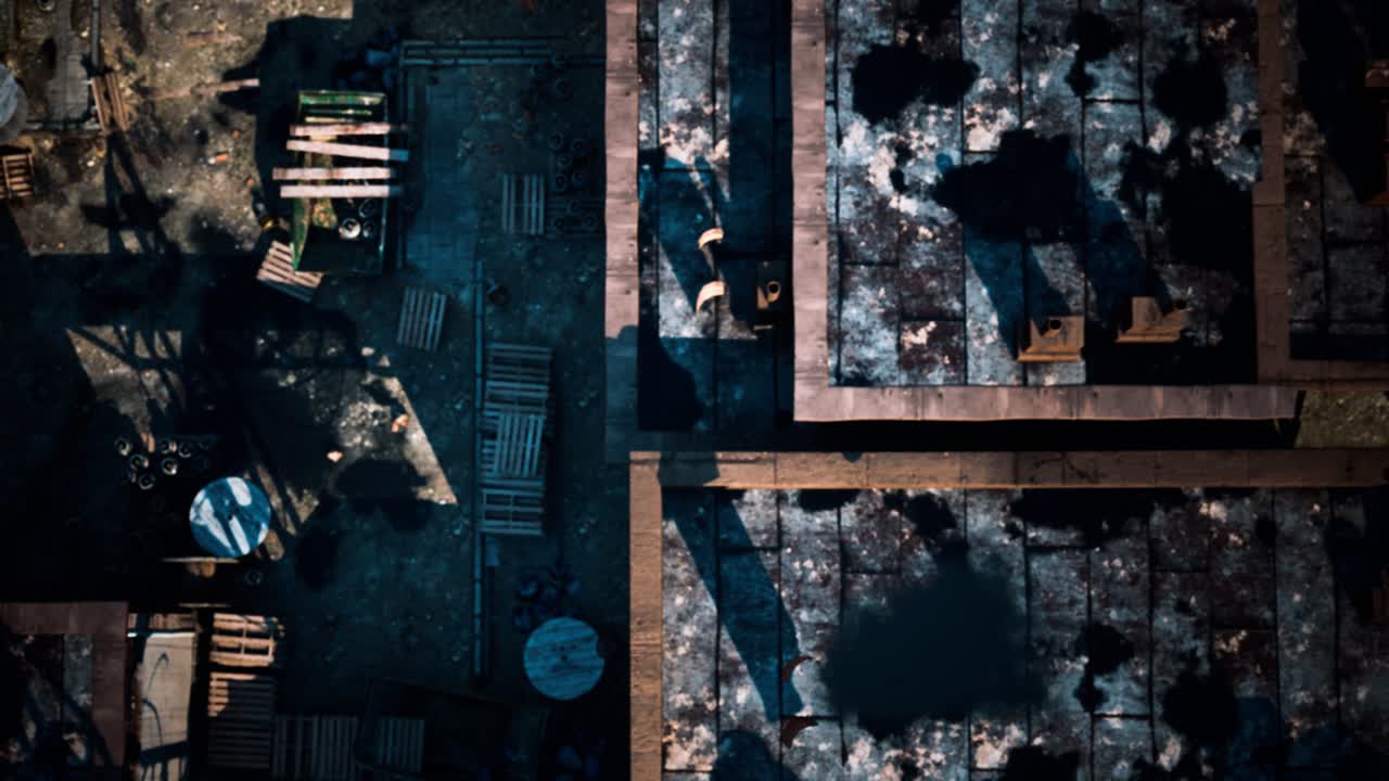 vista aérea de una vieja fábrica abandonada