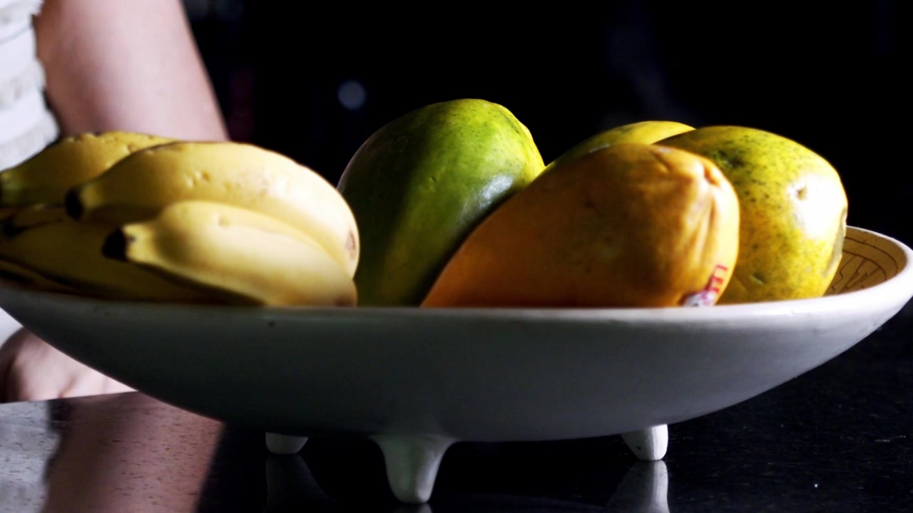 Un vivace mix di frutta, una festa di sana freschezza ad ogni morso