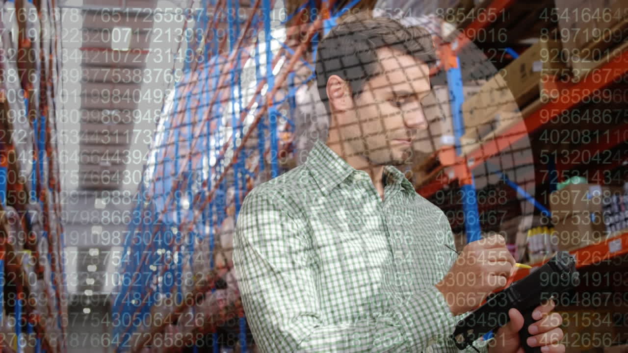 animación del procesamiento de datos sobre un trabajador de almacén masculino