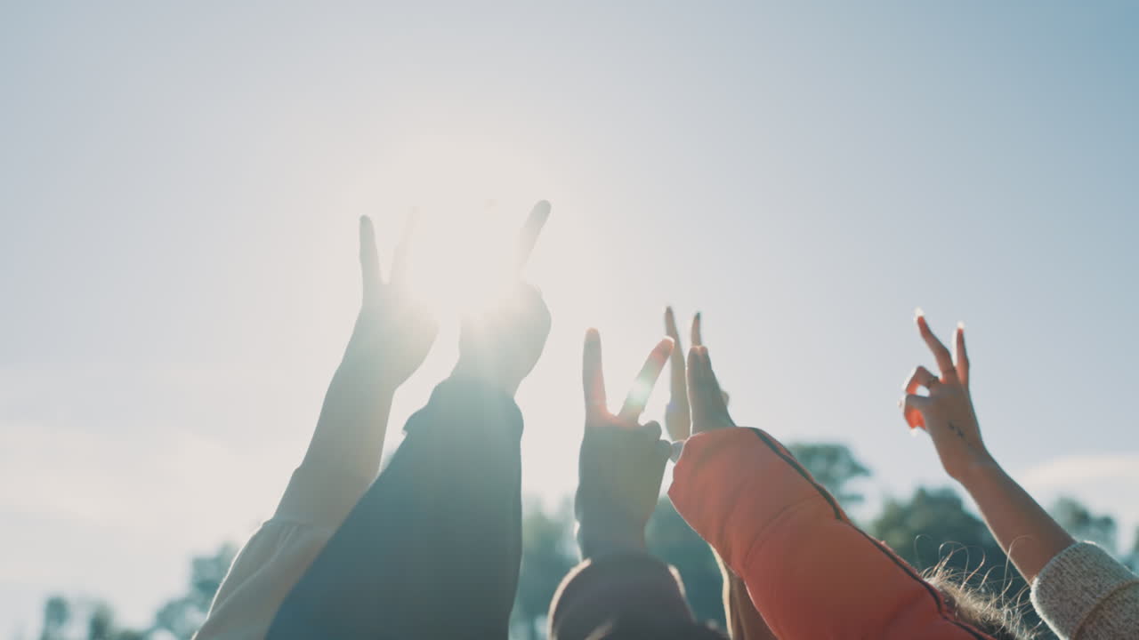 평화의 표지판, 자연의 친구들의 지원과 손