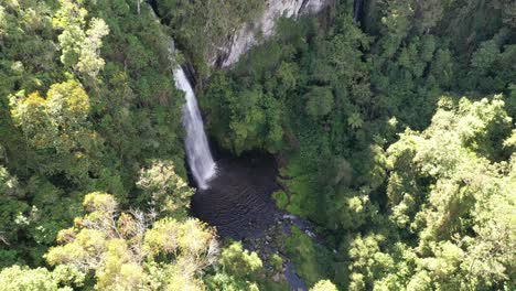 waterfall-in-colombia-in-the-municipality-of-murillo,-tolima-department