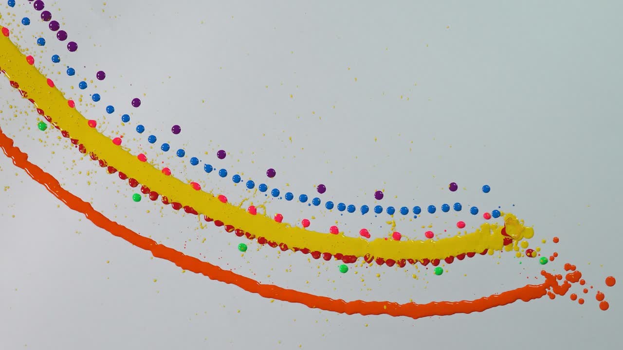 el color fluye de arriba hacia abajo a arriba hacia abajo.