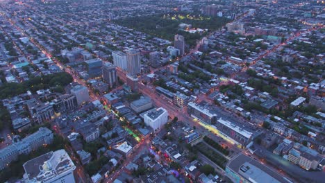 montreal québec aerial v100 vista de pájaro volando alrededor de la calle festival crepúsculo panorámico
