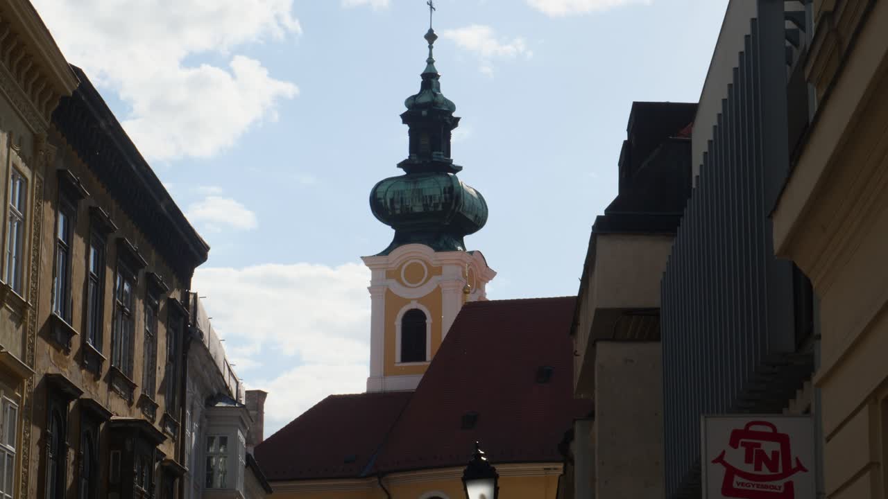 Campanile nella città vecchia di Győr, Ungheria