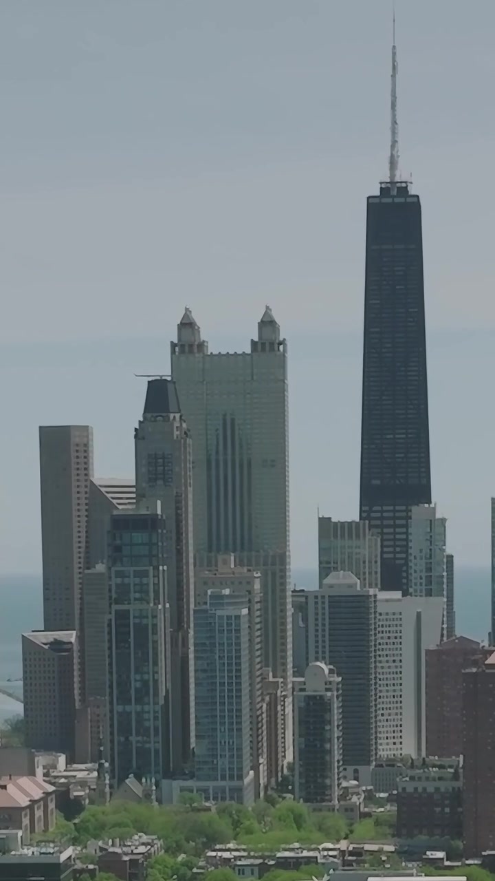 Vista aérea do horizonte de Chicago com lago no plano de fundo