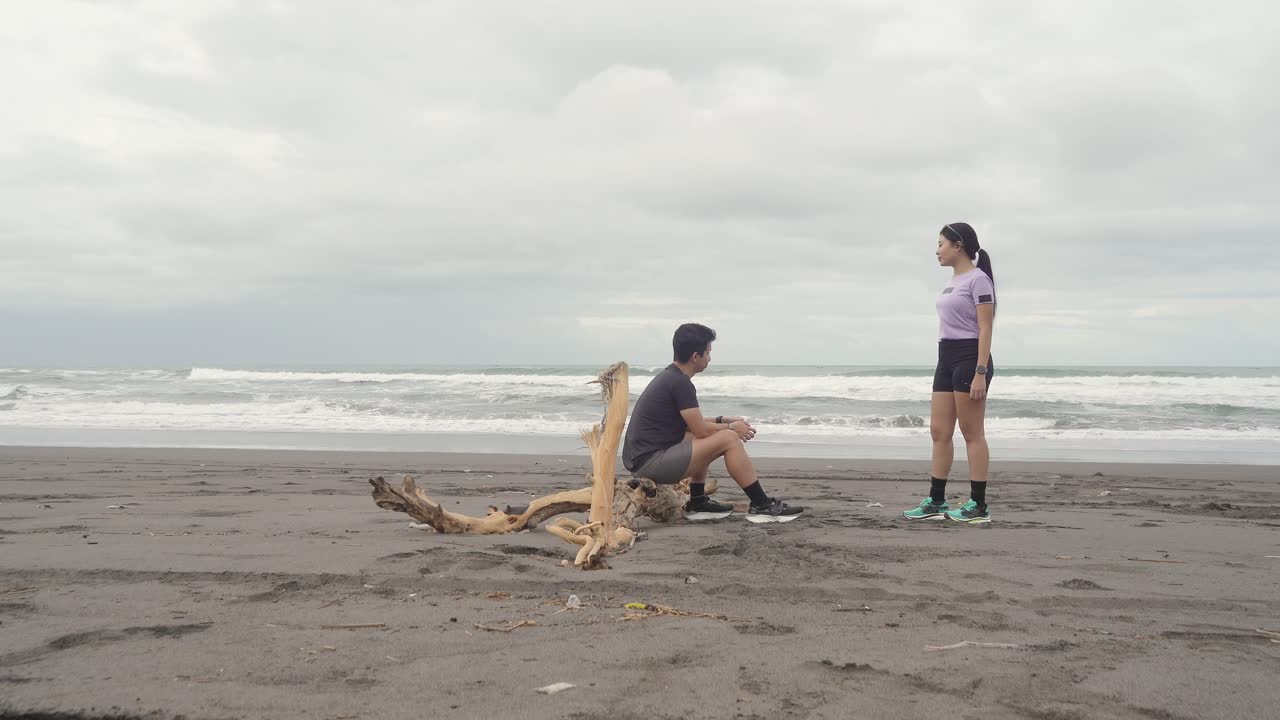 пара на пляже