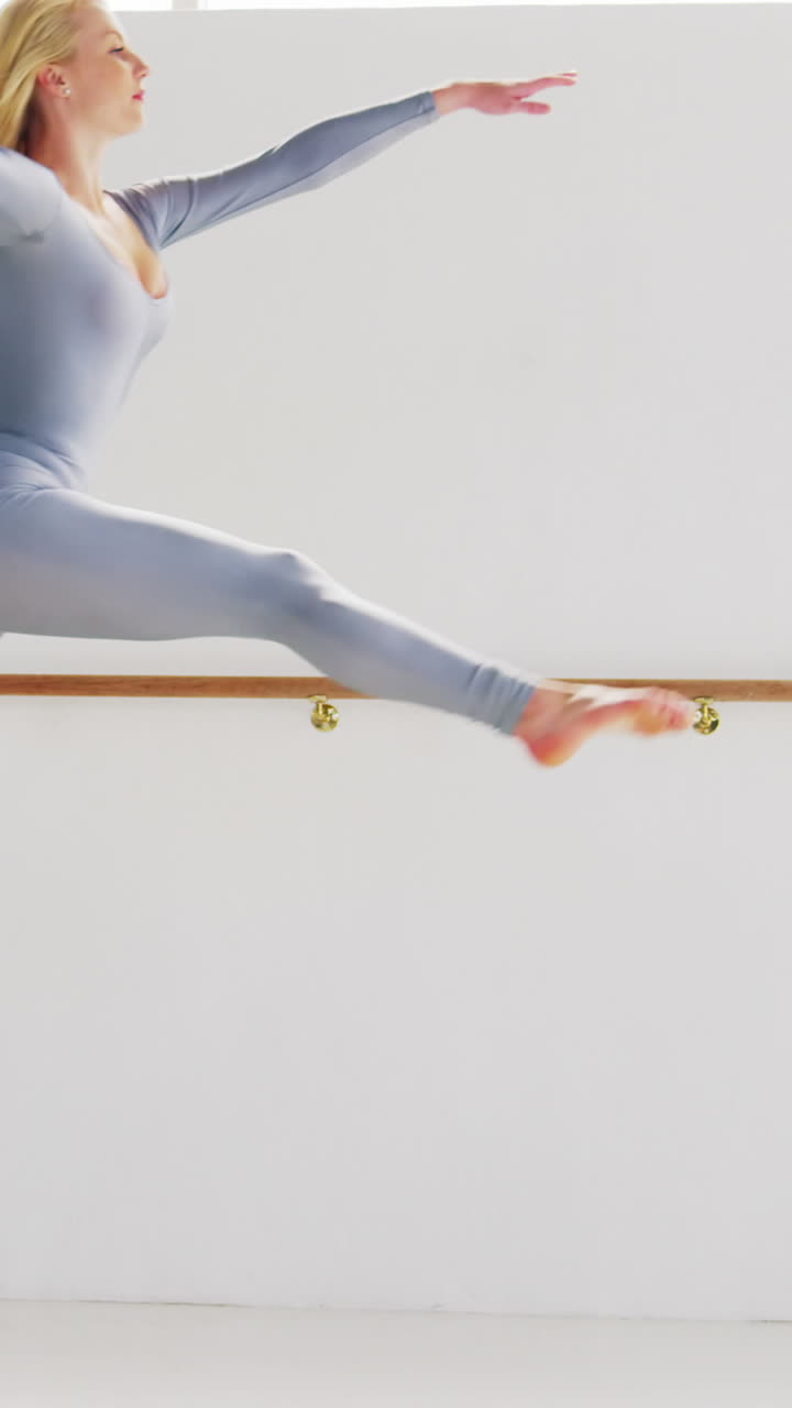 bailarín practicando danza contemporánea