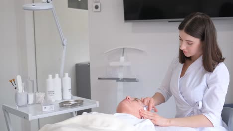 facial treatment at a beauty clinic