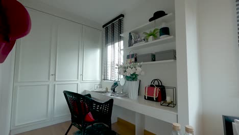 Idea-De-Decoración-Del-área-De-Maquillaje-En-El-Dormitorio