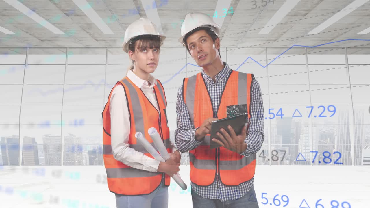 animación de diversos datos financieros y gráficos sobre ingenieros caucásicos masculinos y femeninos.