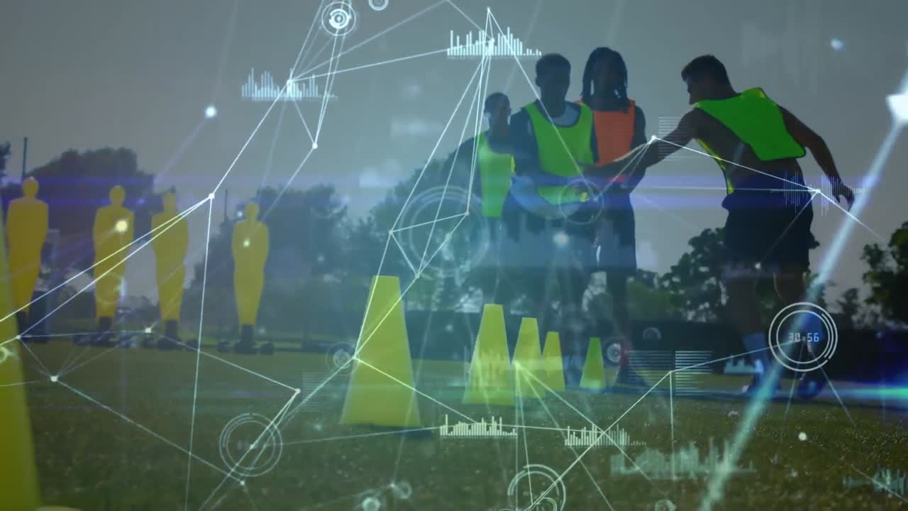 축구 경기장에서 연습하는 축구 선수들에 대한 연결 네트워크의 활성화