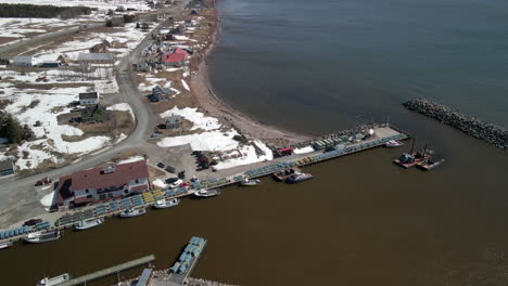 vista de drones del puerto de pesca de langosta