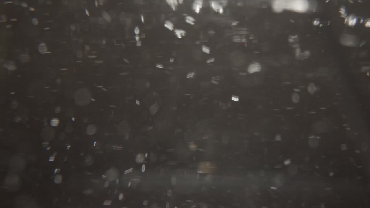 Stirring Water Bubbles