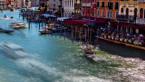 Grand-canal-in-Venice,-Italy-time-lapse-video