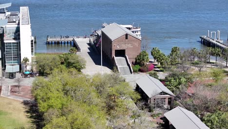 Centro-De-Visitantes-De-Fort-Sumter-Charleston-Carolina-Del-Sur