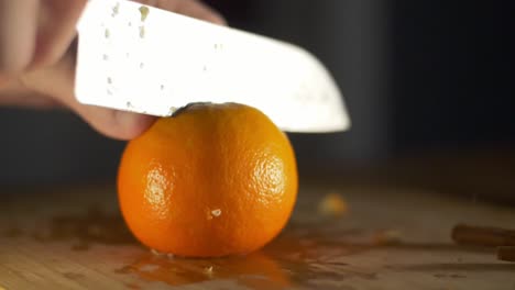 slicing oranges for orange wine