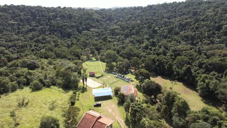 open view of tennis ranch in são paulo's country side