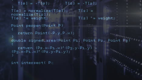 animazione di codice informatico su server di data center con illuminazione blu