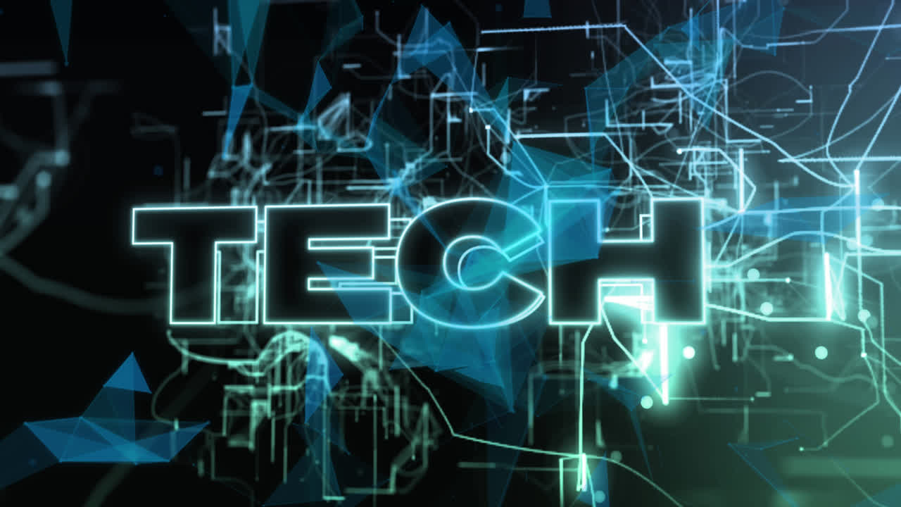 animación de texto técnico sobre procesamiento de datos en fondo negro