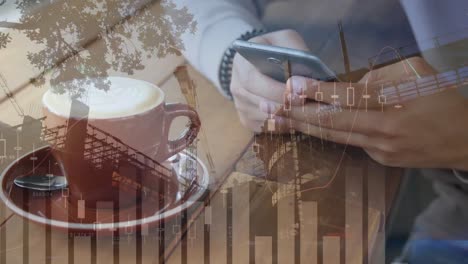 animación del procesamiento de datos financieros y estadísticas sobre mujeres que utilizan teléfonos inteligentes.