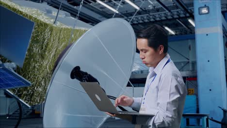 ingeniero que trabaja en el mantenimiento de satélites