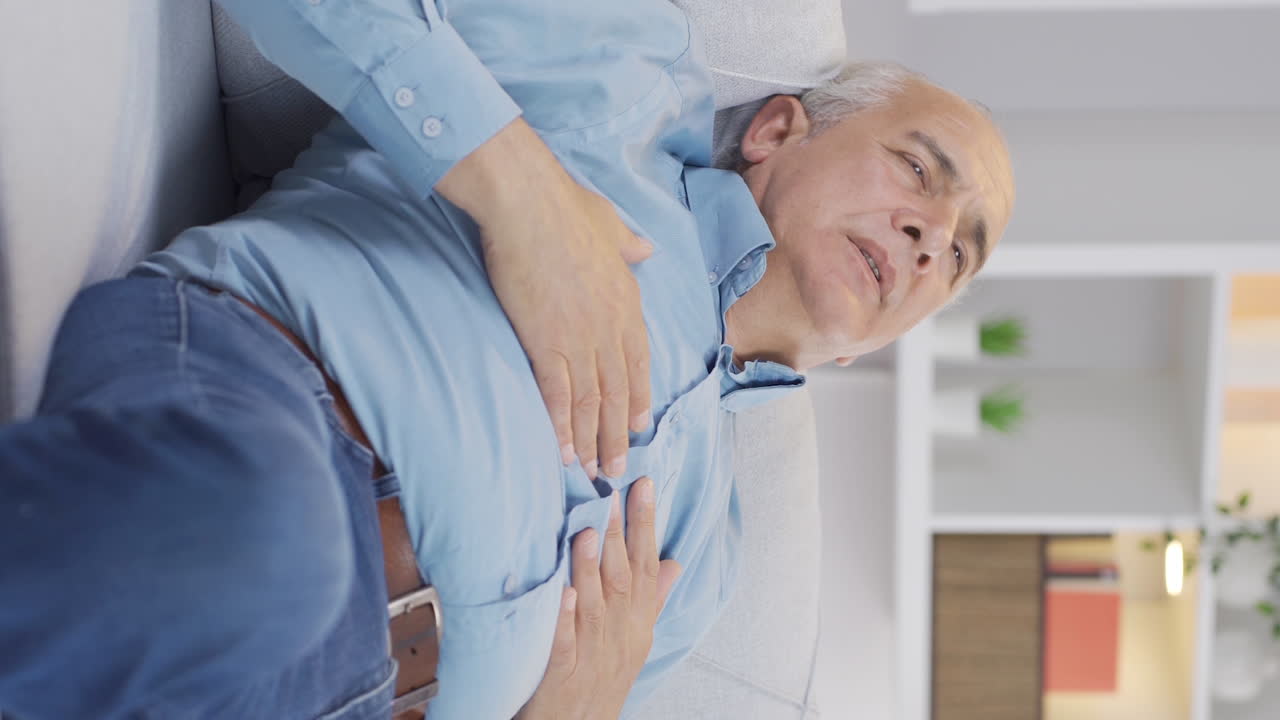 번아웃 증후군의 수직 비디오입니다.