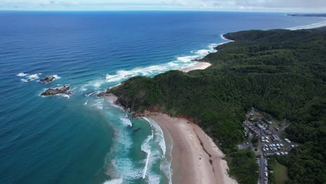 Playa-De-Cabeza-Rota-Con-Paisaje-Marino-Escénico-En-Nueva-Gales-Del-Sur,-Australia---Toma-Aérea-De-Drones