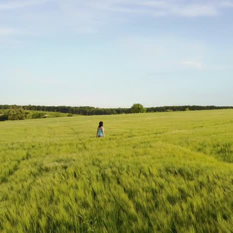 woman walk in the field