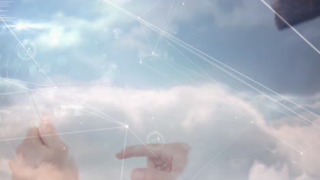 red de conexiones sobre las nubes en el cielo