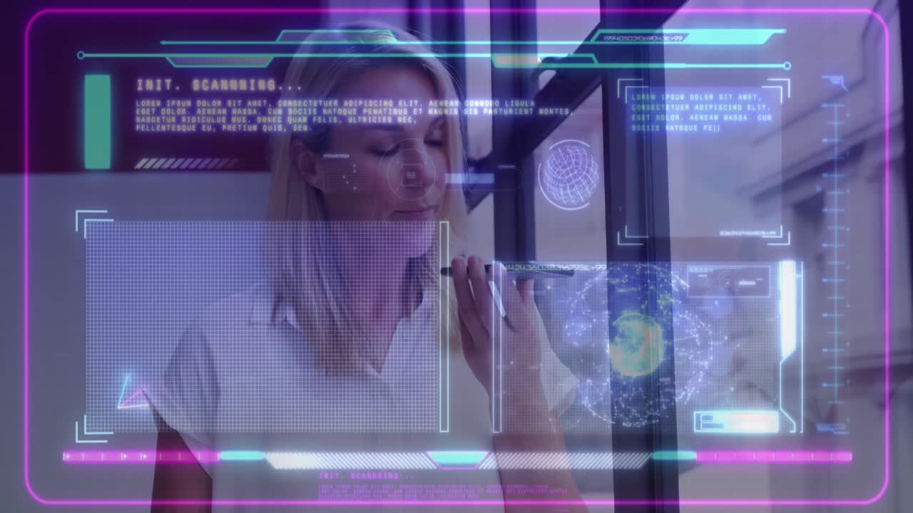 animación del procesamiento de datos financieros sobre una mujer de negocios caucásica que usa un teléfono inteligente