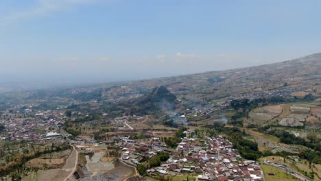 Panorama-Luftaufnahme-Ländlicher-Indonesischer-Townships