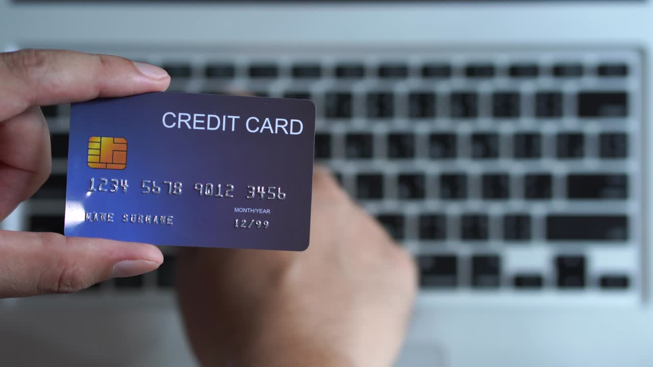 4k pago de compras en línea con tarjeta de crédito en la tienda en línea, hay muchas tiendas en internet.