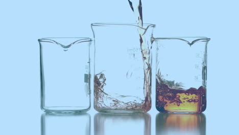 animación de moléculas flotando sobre líquido que se vierte en vasos de laboratorio