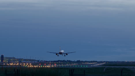 Passenger-plane-arrival-landing-in-Barcelona-during-beautiful