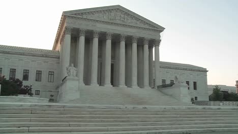 an establishing shot of the supreme court building in washington dc 1