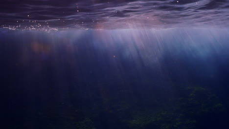 Unterwasseroberflächenaufnahme-Im-Mittelmeer