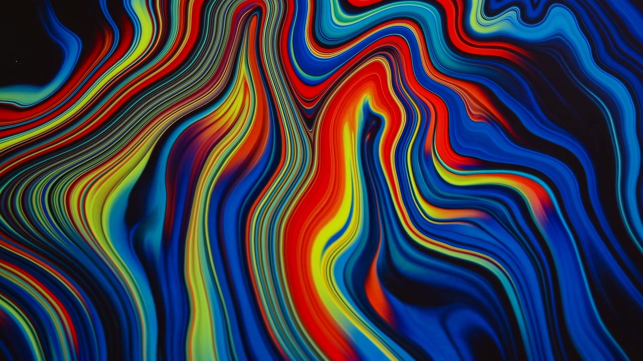 Nastri di colore luminosi e stratificati si curvano e si avvolgono su uno sfondo scuro in una composizione astratta e fluida con un contrasto vivido e un movimento dinamico e fluido.