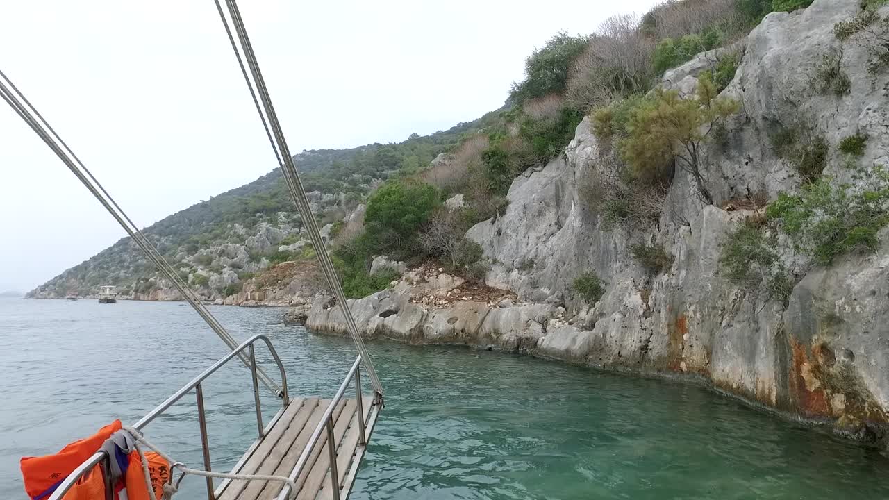 viaje en barco a la playa de antalya