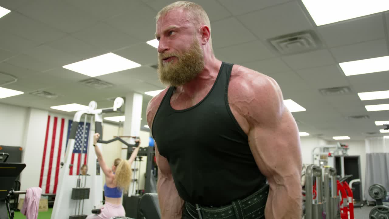 Physical and muscle weight training for body building workout