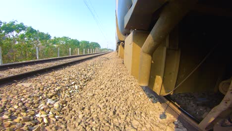 Vía-Férrea-Vista-Desde-El-Viaje-En-Tren-En-La-India-11